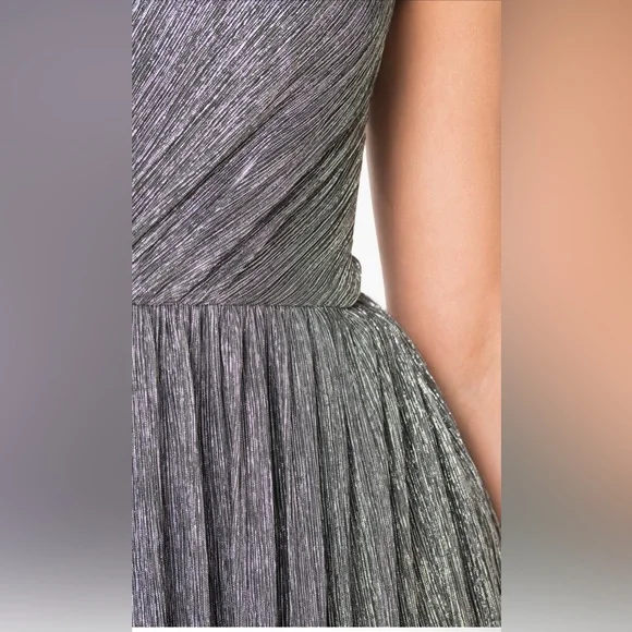 Dress the Population Kienna Silver Shimmer One-Shoulder Maxi Dress - Picture 4 of 10
